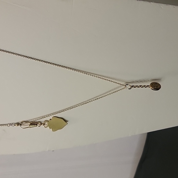 Consign with Pretty Peacock - Picture 16 of 17